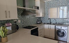Lagoon Beach Apartment 309